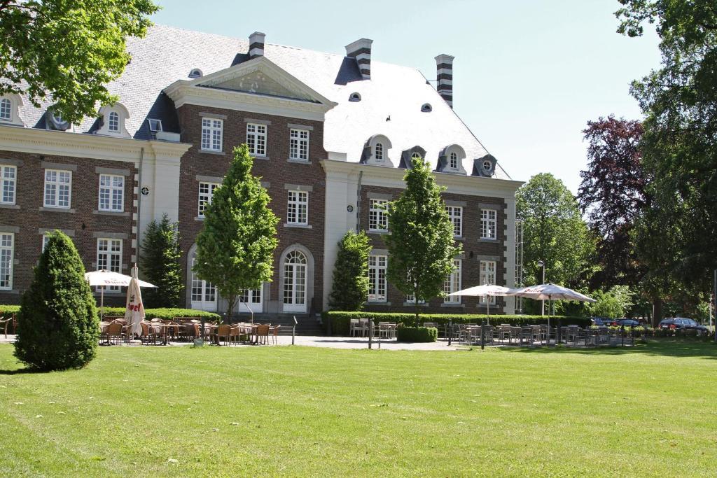 Kasteel Pietersheim Maastricht - Lanaken Hotel ภายนอก รูปภาพ