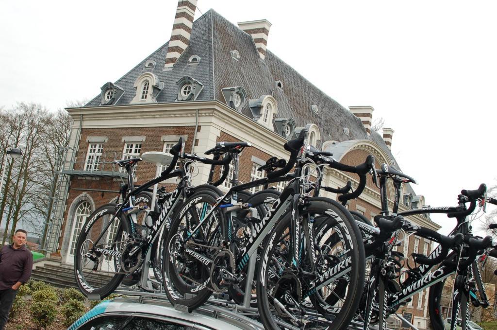 Kasteel Pietersheim Maastricht - Lanaken Hotel ภายนอก รูปภาพ