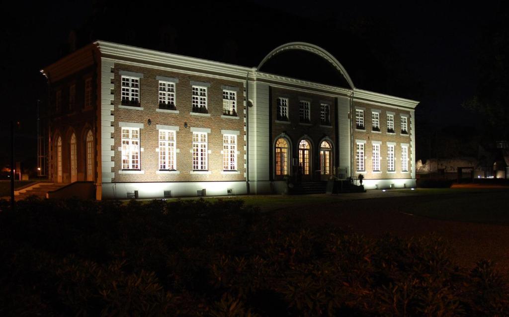 Kasteel Pietersheim Maastricht - Lanaken Hotel ภายนอก รูปภาพ