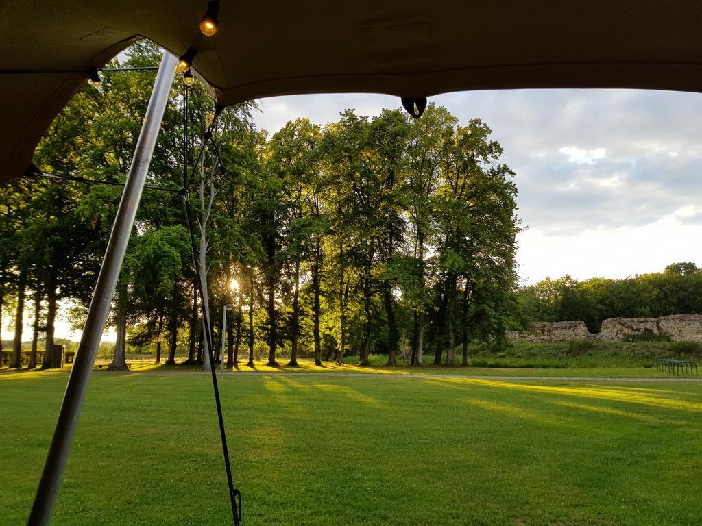 Kasteel Pietersheim Maastricht - Lanaken Hotel ภายนอก รูปภาพ